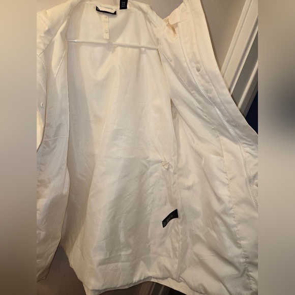 Swiss Tech Rain Jacket - Picture 13 of 14
